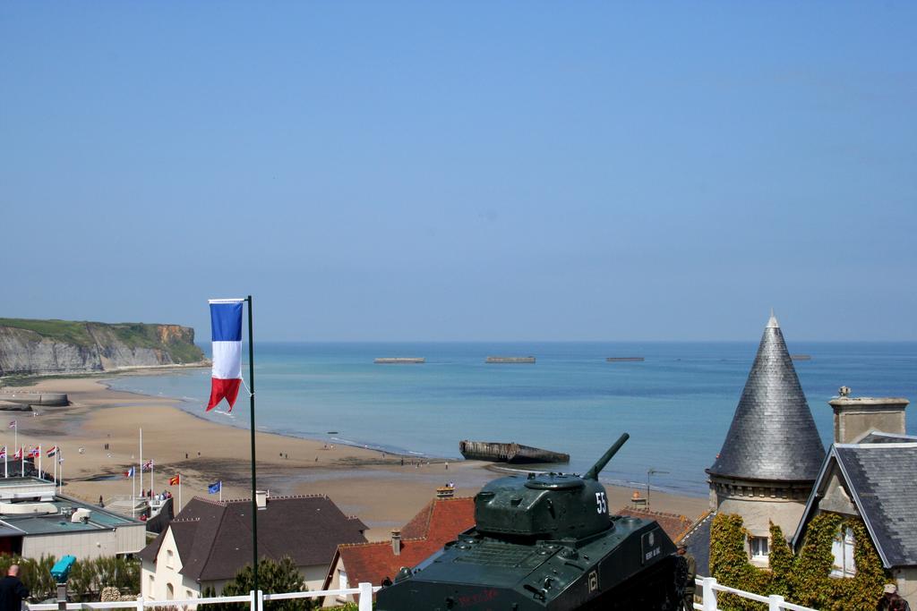Hotel Restaurant Le Mulberry Arromanches Exterior photo